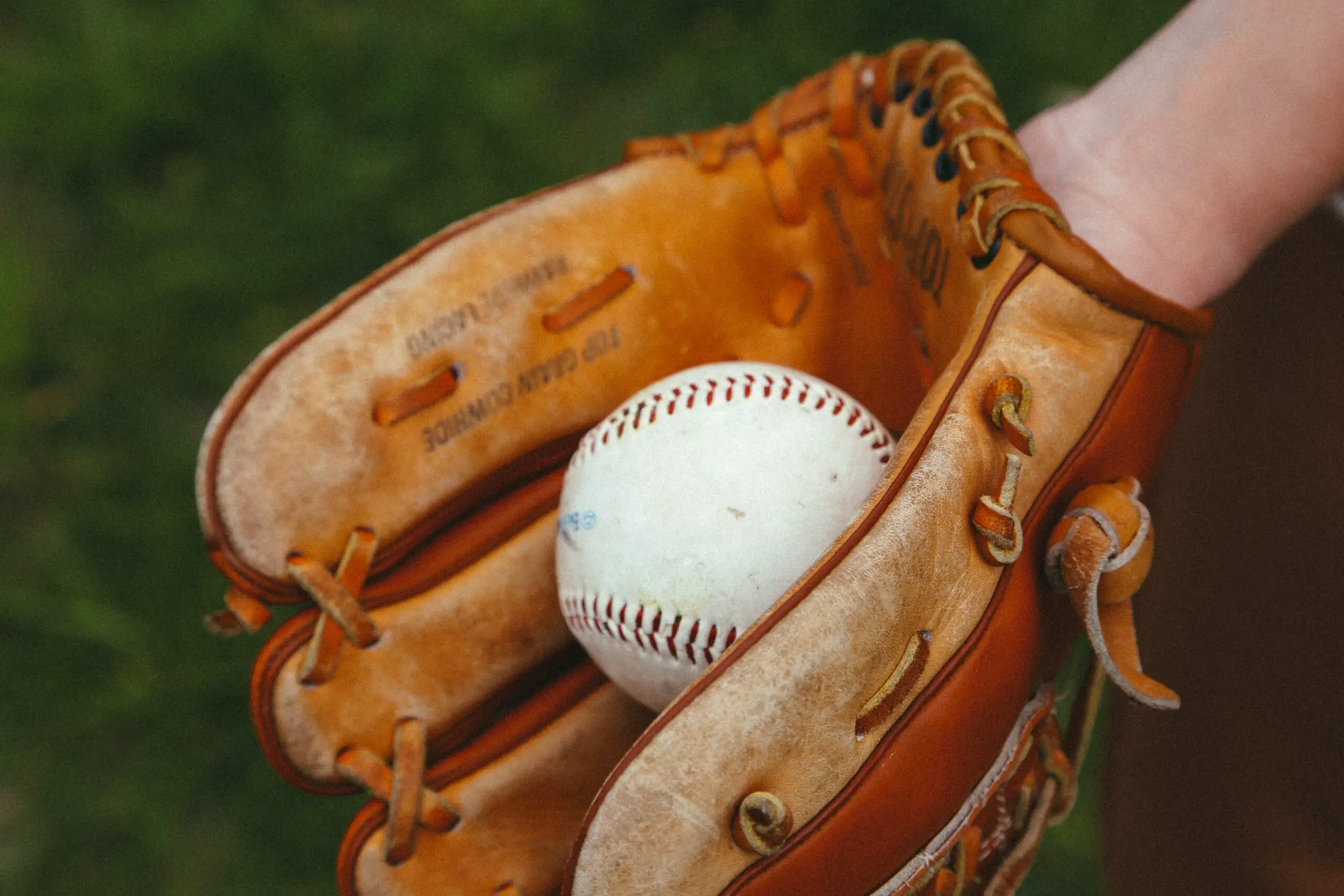What Are The Types Of Equipment Used In Baseball?
