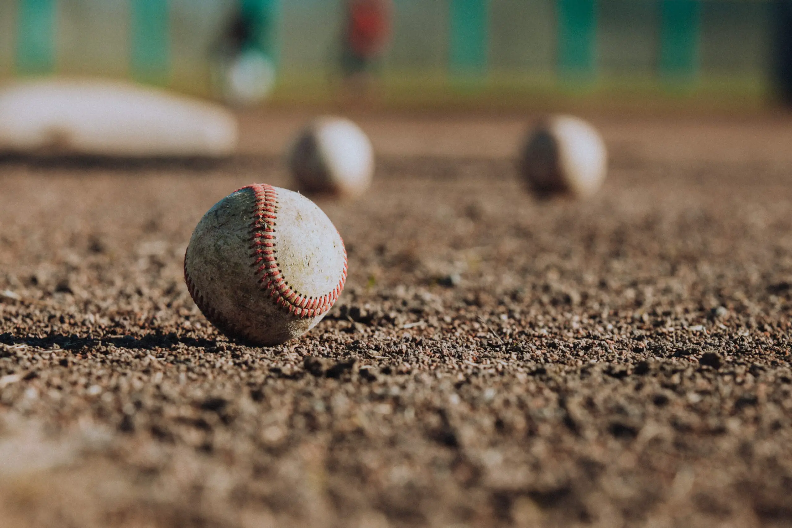 A Complete Guide On How To Play Baseball For Beginners?