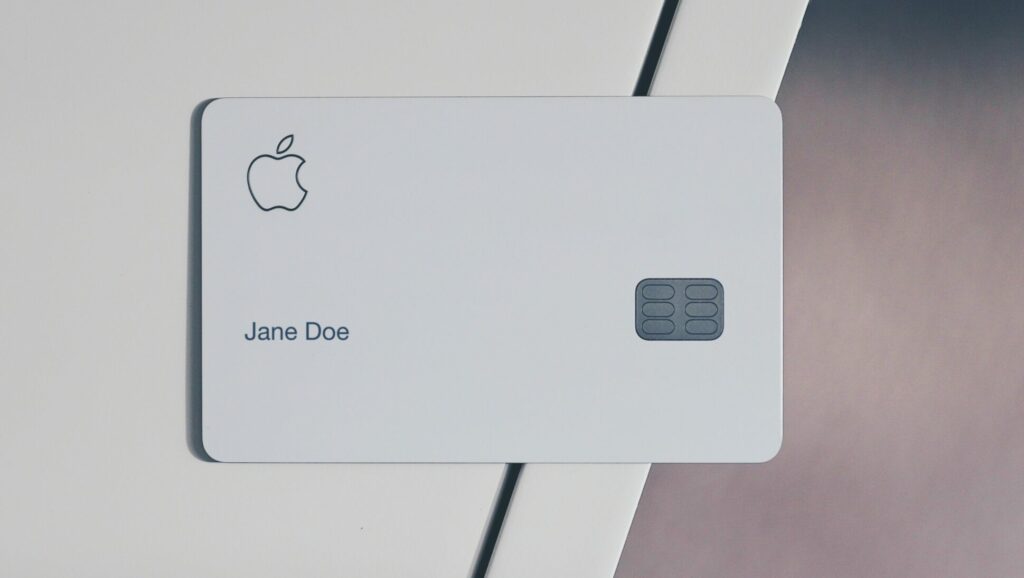 What is the lowest credit limit for Apple Card?