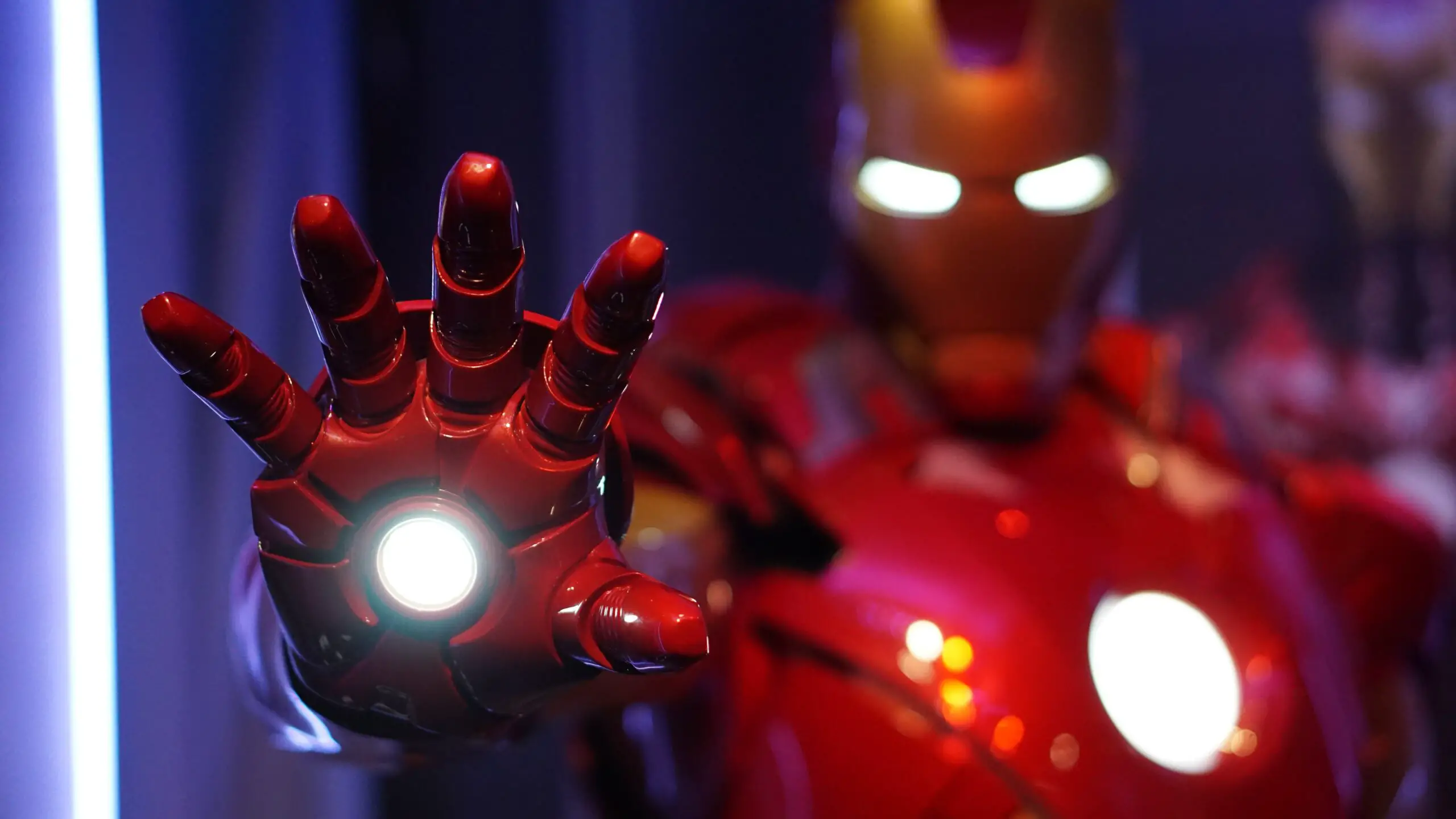 Who is the villain in iron man?