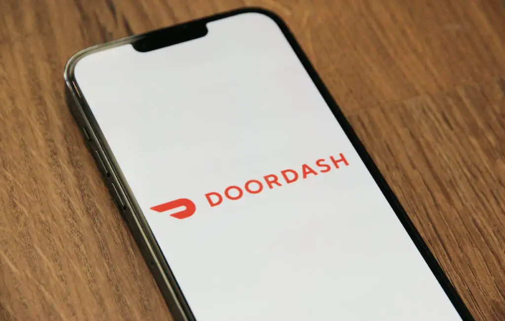 How much do Door Dashers make in 2023?