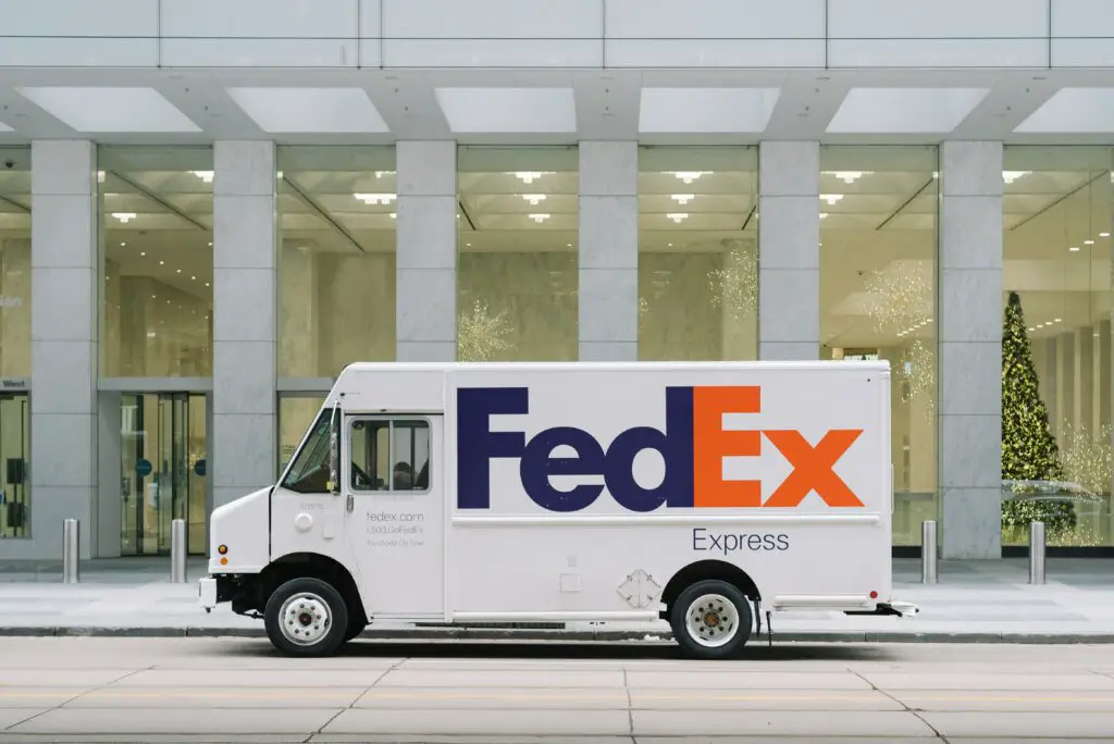 Why is there a red Exclamation mark on FedEx?