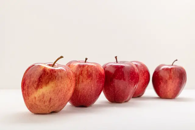 Which apple is the least acidic?