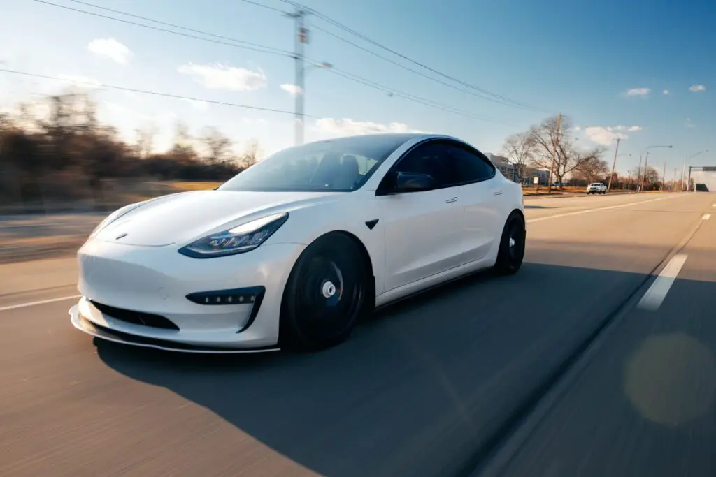 What is the average lifespan of a tesla?