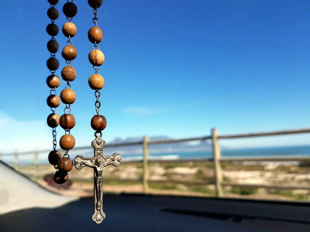 Are there different types of rosaries?