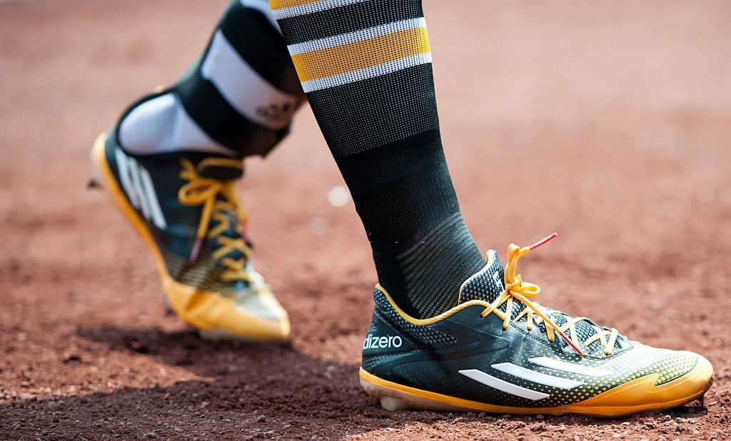 Top 9 Best Baseball Cleats For Catchers 