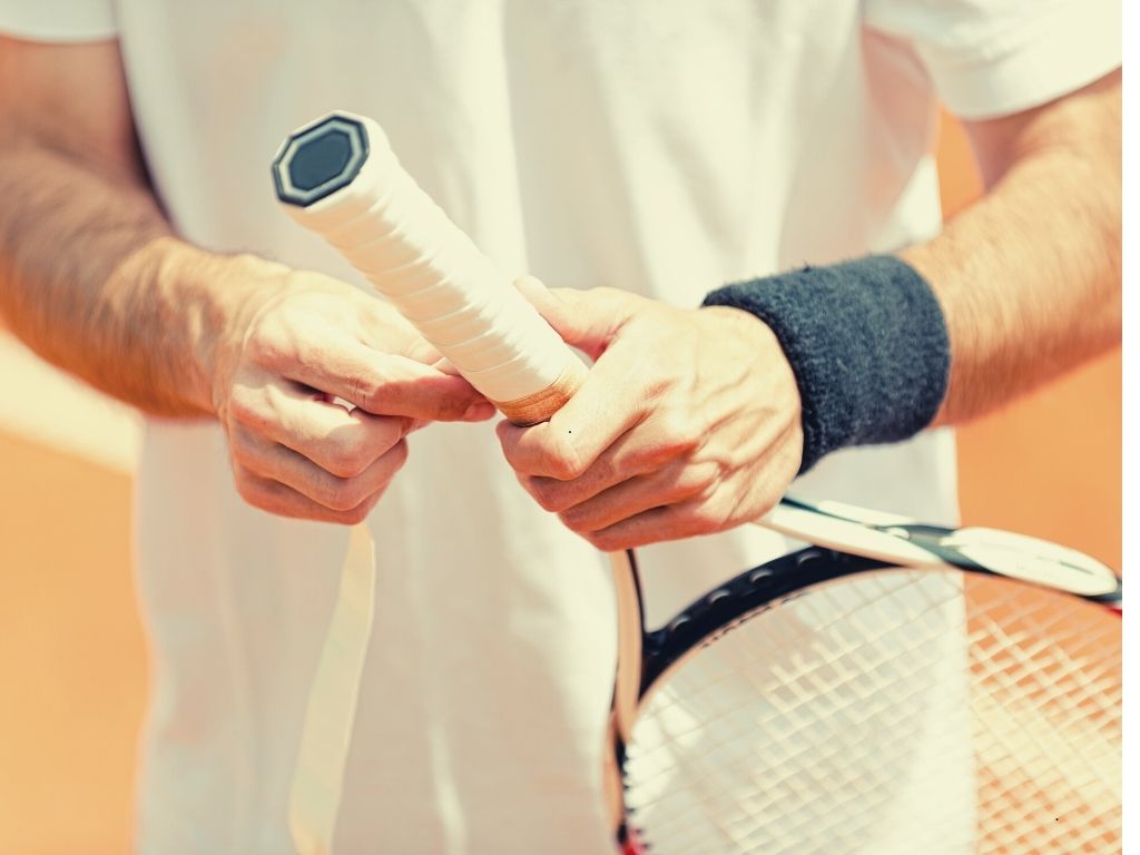Tennis Racket Grip Size_ use overgrip