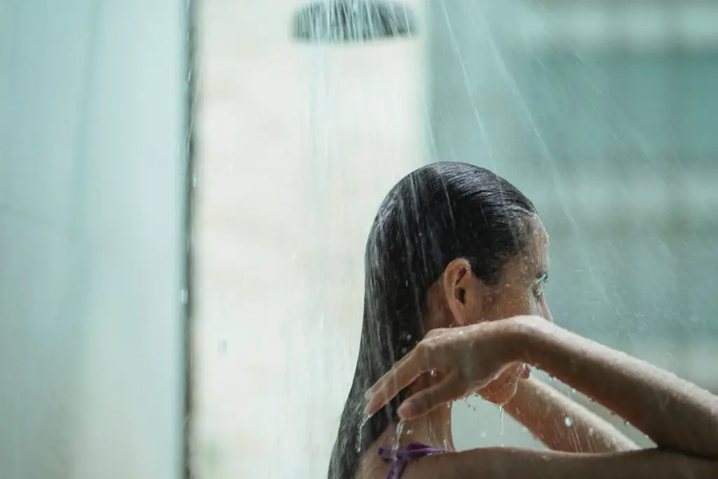 Is it ok to wash your Hair with just Water?