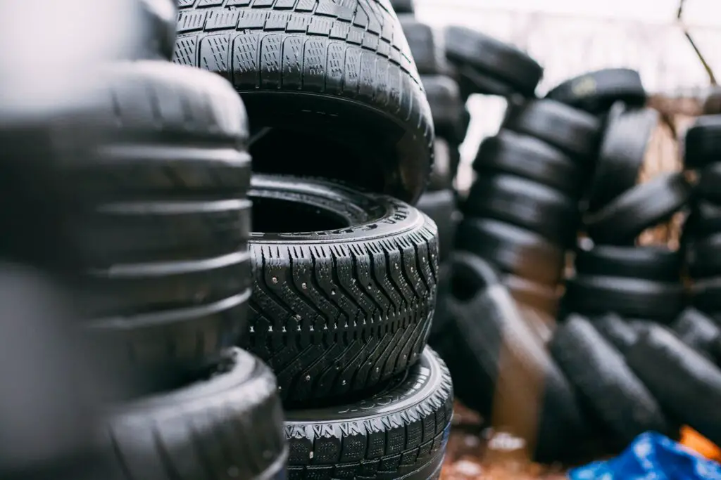 What Does F Mean For Tires?
