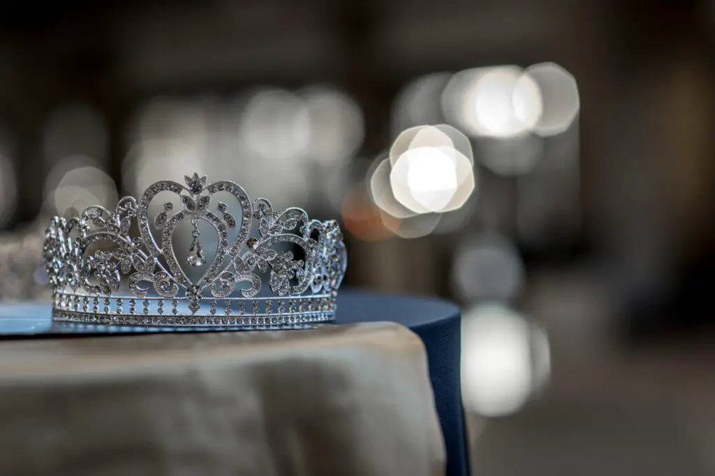 What does a crown symbolize?