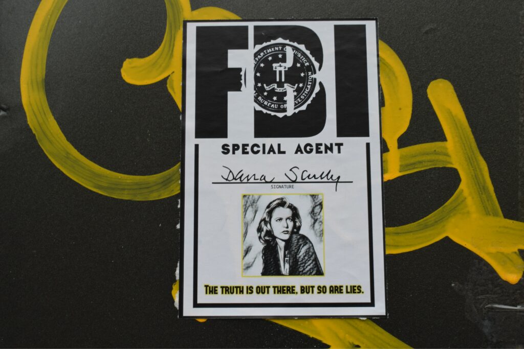 Which Agent died on FBI most wanted?
