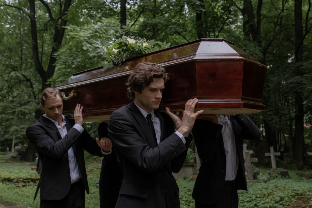 Who walks behind the Coffin at a Funeral?