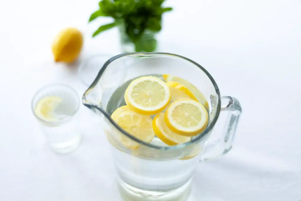 How to prepare Lemon water for Flat Tummy?