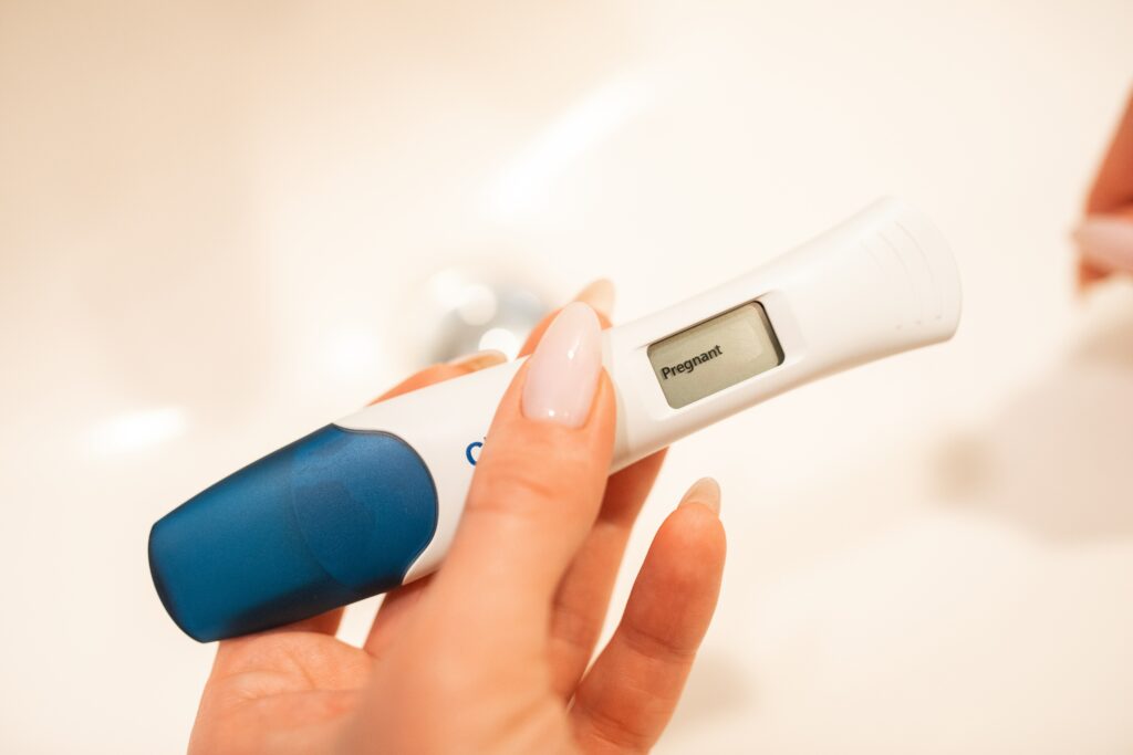 Is it normal to have a Positive Pregnancy test then Negative next day?
