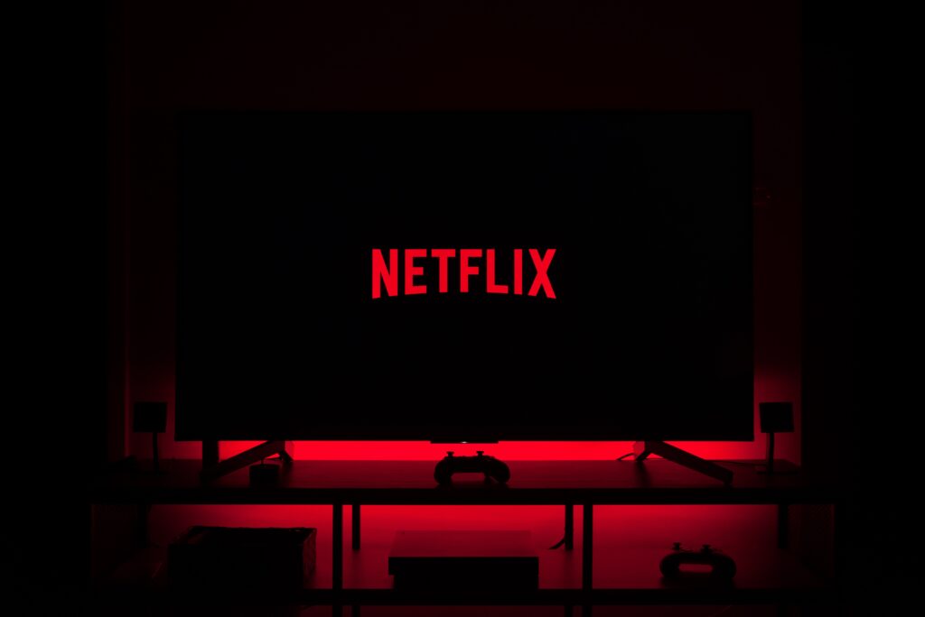 Does Netflix charge per device?